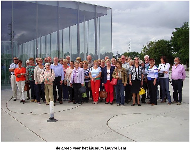 de groep in Louvre Lens
