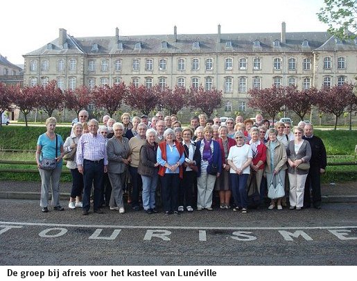 groep bij het kasteel van Lunéville